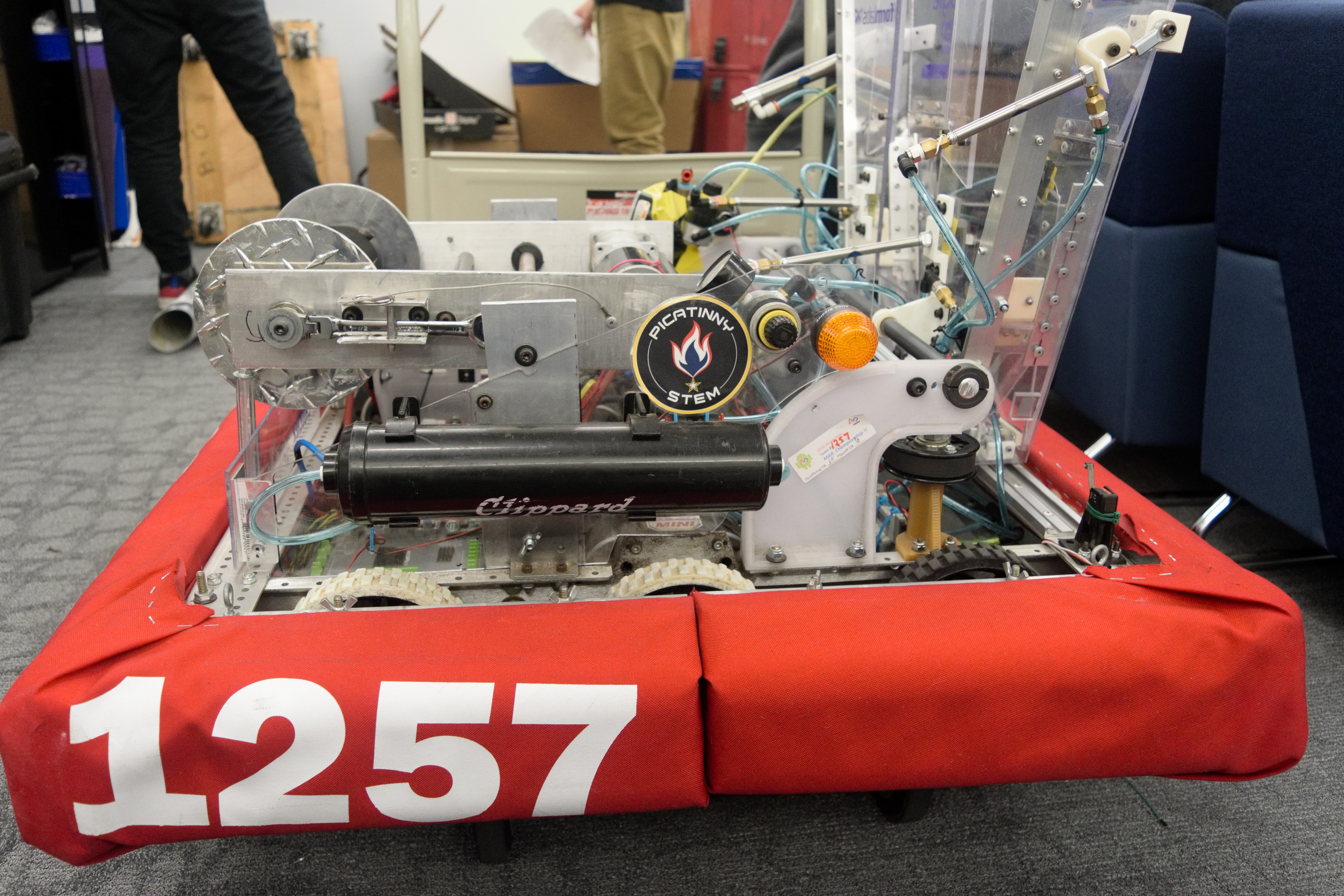 Pneumatic Lemur (2017)